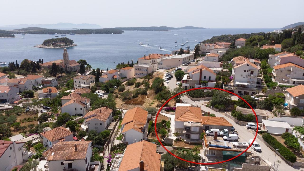 Apartments And Rooms With Parking Space Hvar - 15706 Hvar Town Exterior foto