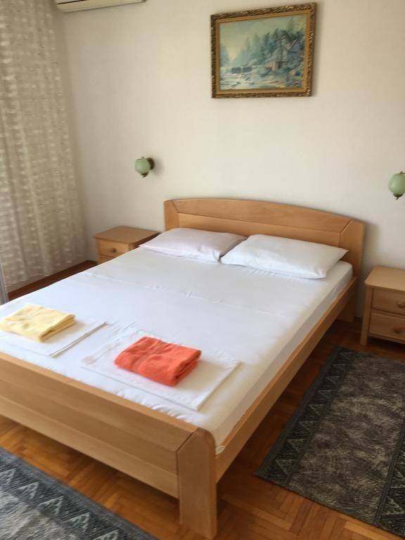 Apartments And Rooms With Parking Space Hvar - 15706 Hvar Town Exterior foto
