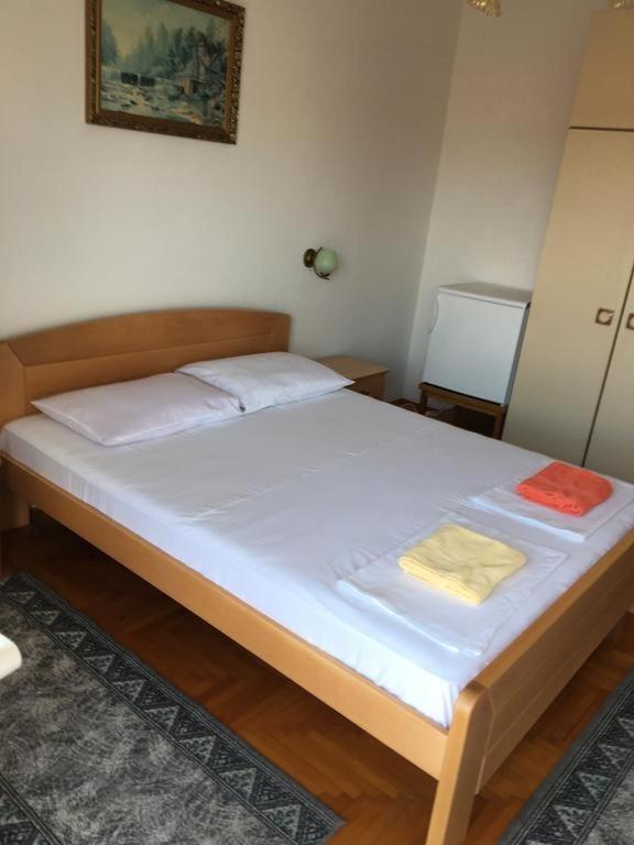 Apartments And Rooms With Parking Space Hvar - 15706 Hvar Town Quarto foto