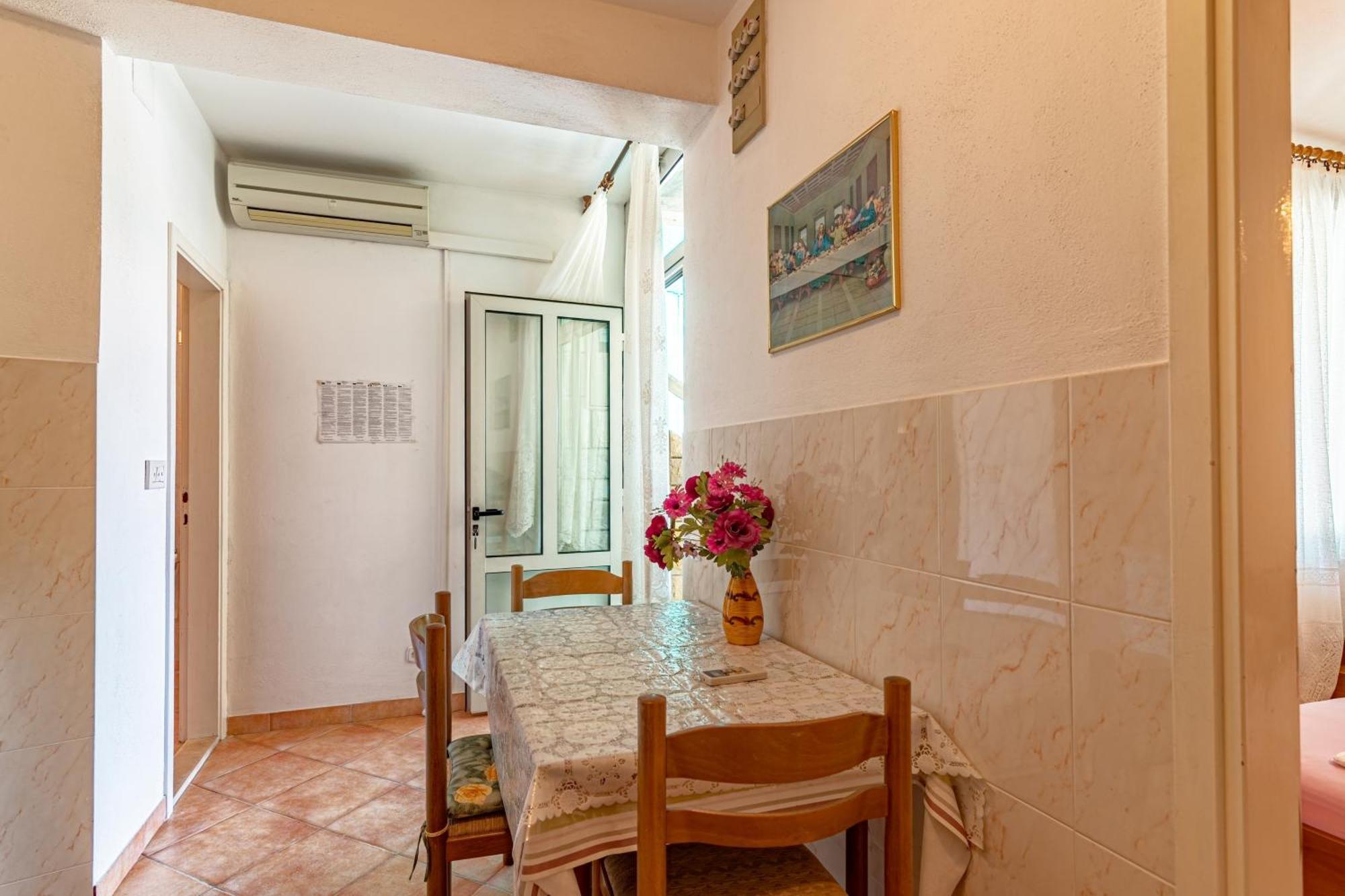 Apartments And Rooms With Parking Space Hvar - 15706 Hvar Town Quarto foto